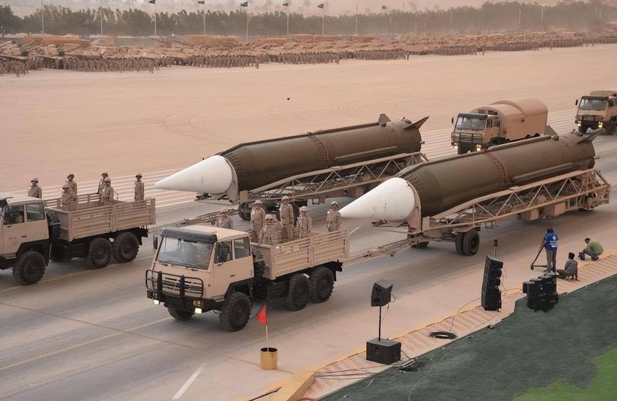 揭秘813旅东风导弹,中国国防力量的骄傲,揭秘东风导弹,中国国防力量的骄傲——813旅的骄傲与自豪