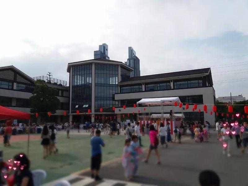 日本与中国，两个国家的对比与探讨，日本与中国，深度对比与探讨