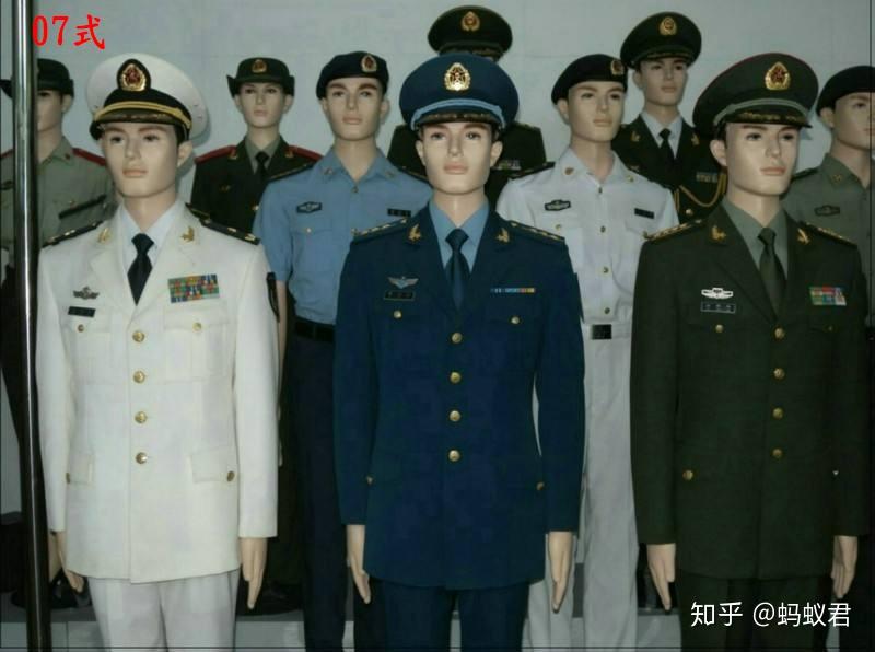 探索中国军队的历史记忆，84式军服图片，中国军队历史记忆中的84式军服探索