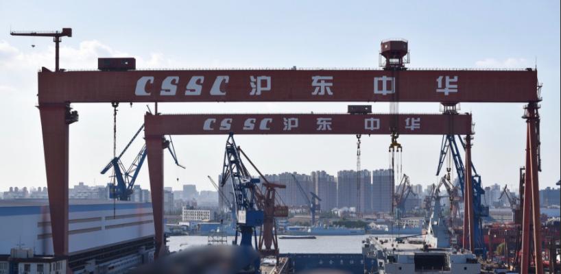 揭秘中国海军的骄傲,075型两栖攻击舰的最大排水量,揭秘中国海军的骄傲,075型两栖攻击舰最大排水量揭秘