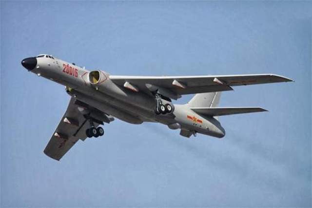 JU488重型轰炸机，二战中的空中霸主，JU488重型轰炸机，二战空中霸主的风采