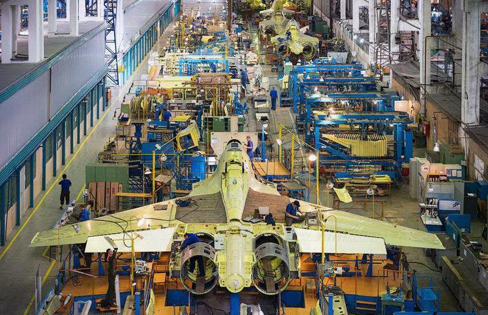 俄罗斯教练机雅克130,性能卓越与独特魅力的展现,俄罗斯教练机雅克130,卓越性能与独特魅力的典范