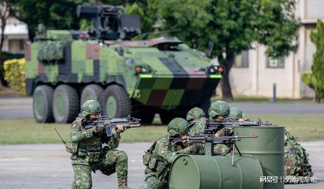 国防军事照片，揭示力量与荣耀的瞬间，国防军事照片，力量与荣耀的瞬间揭秘
