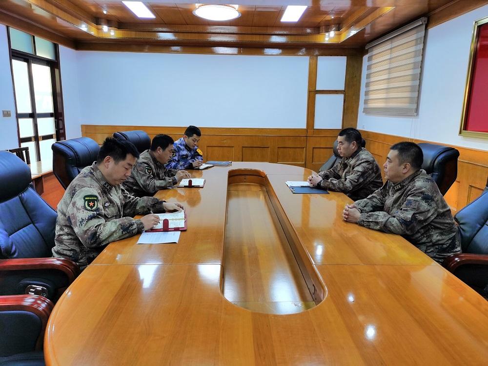 军官职业化最新政策,重塑军事领导力与专业化水平的深度探索,军官职业化政策重塑,深度探索军事领导力与专业化水平提升之道