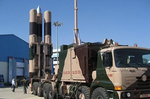 雄风三与布拉莫斯,两大反舰导弹系统的深度解析,雄风三与布拉莫斯反舰导弹系统深度剖析