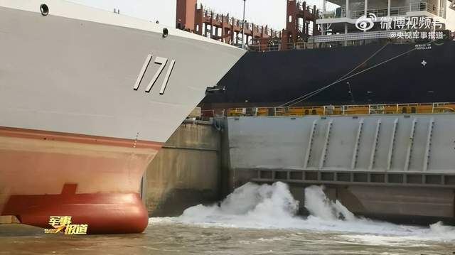 探索之旅,揭秘中国海军舰艇171舰靠泊海口,揭秘之旅,中国海军舰艇171舰靠泊海口探索之旅