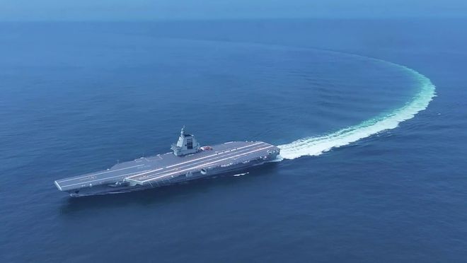 福特号航空母舰堵车视频,揭示现代化军事装备的复杂挑战与应对之道,福特号航空母舰堵车事件揭示现代化军事装备的复杂挑战及应对策略