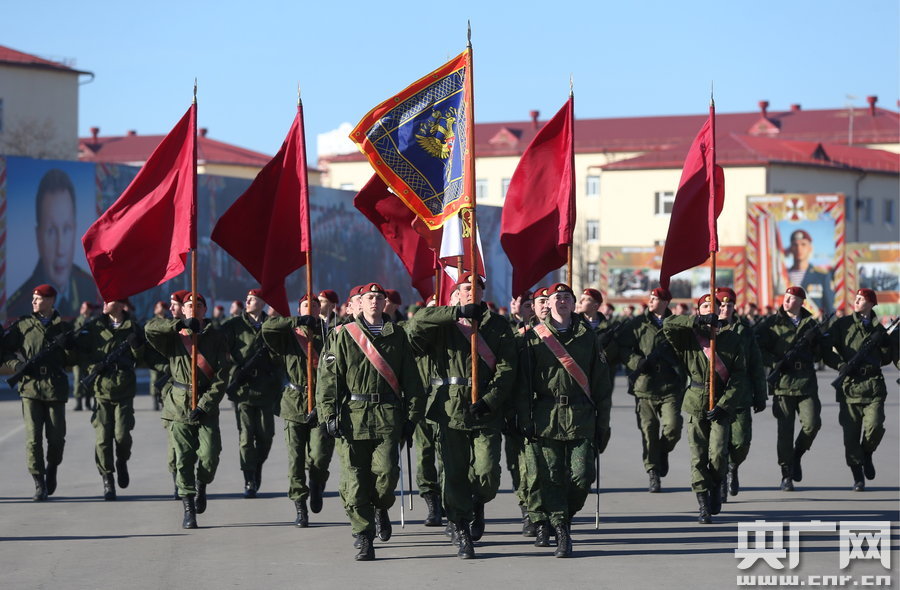 盛大阅兵彩排,回顾与展望——以阅兵彩排为视角的2015年纪念文章,盛大阅兵彩排回顾与展望,纪念文章聚焦阅兵盛况与未来展望