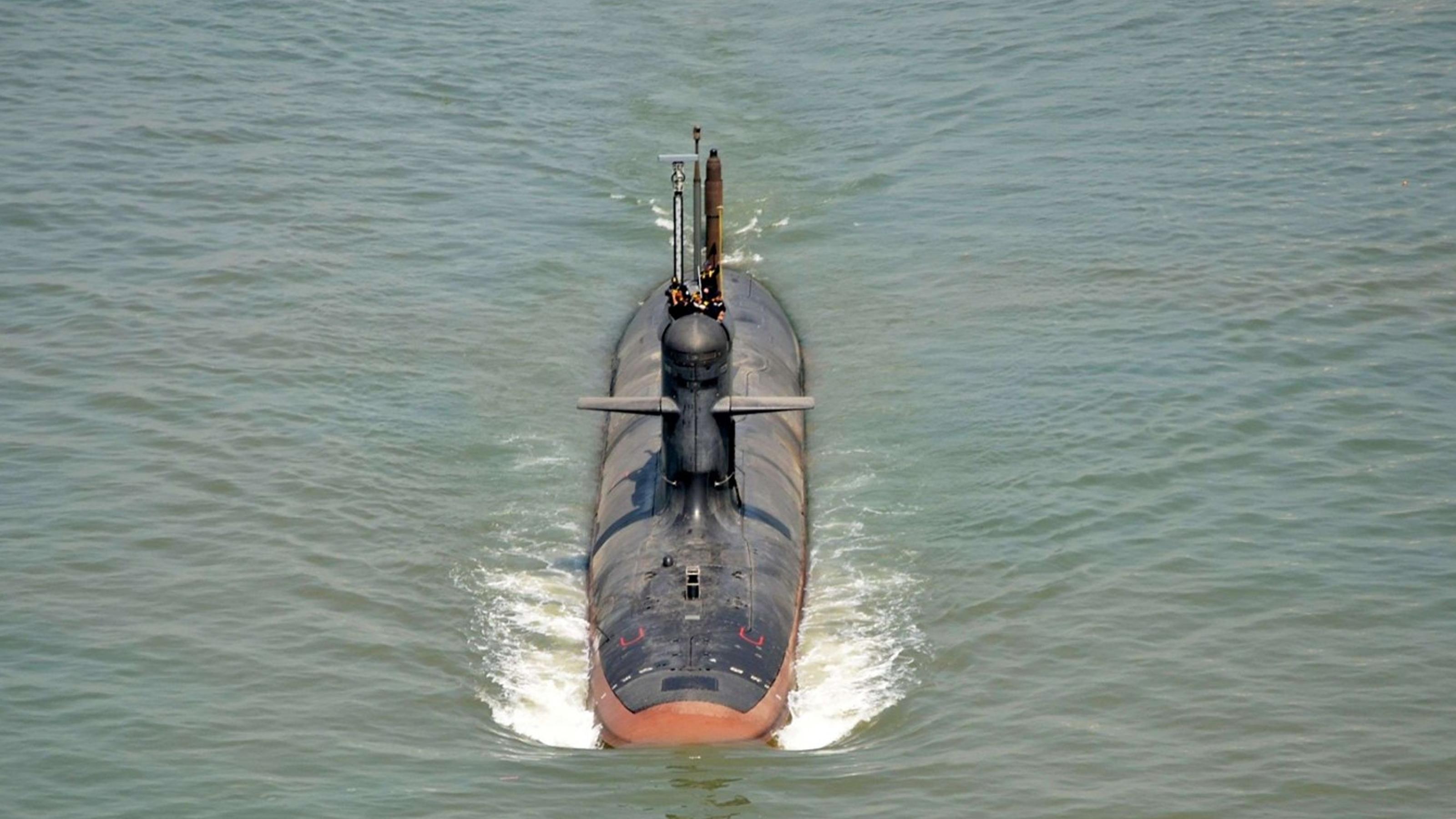 俄罗斯新型常规潜艇,引领全球潜艇技术的新篇章,俄罗斯新型常规潜艇,全球潜艇技术的新标杆