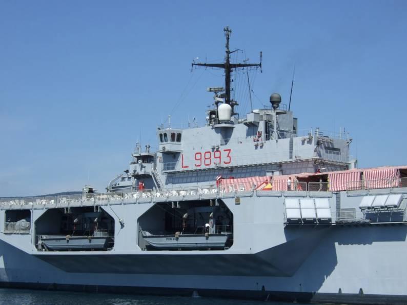 我军船坞登陆舰,强大的海上力量与战略支撑,我军船坞登陆舰,强大的海上力量与战略支撑平台