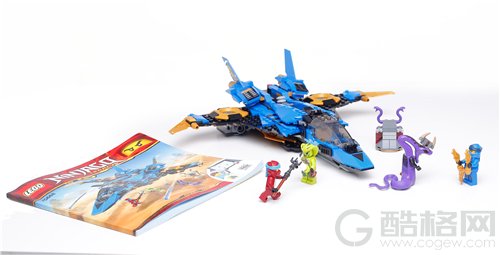 全冠积木喷火战斗机，科技与艺术的完美结合，全冠积木喷火战斗机，科技与艺术的巅峰融合