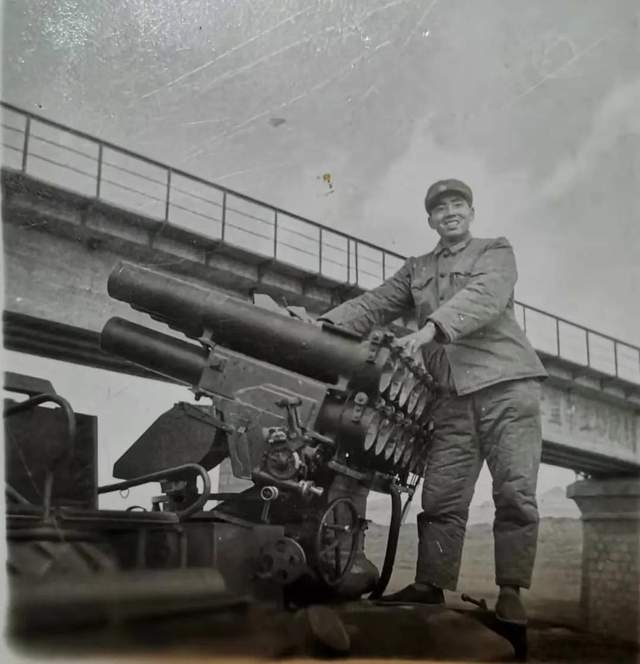 原14军炮兵团简历,荣耀与辉煌的历程,原14军炮兵团,荣耀历程与辉煌成就回顾