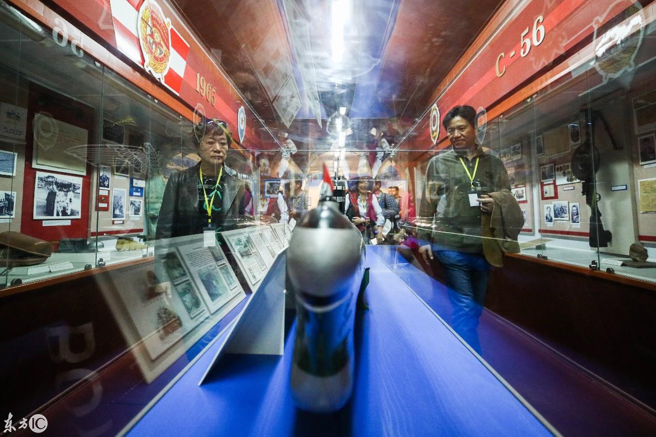 世界上最大的柴电潜艇，探索深海的无尽奥秘，深海探索先锋，全球最大柴电潜艇揭秘无尽奥秘