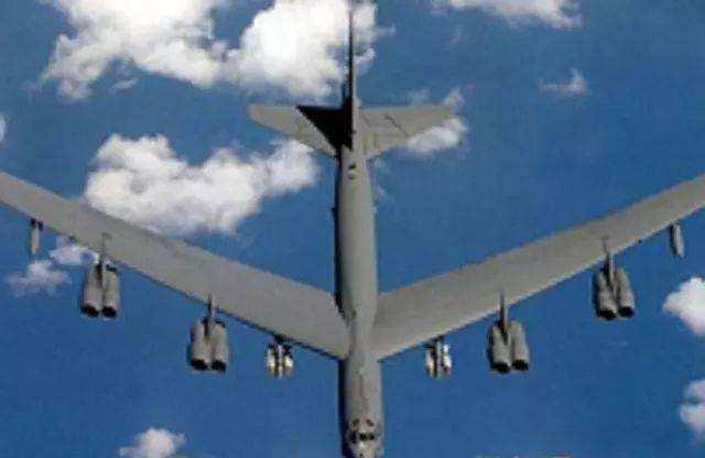 美B-52轰炸机被击落,历史与现代的交汇点,美B-52轰炸机被击落,历史与现代交汇的震撼瞬间