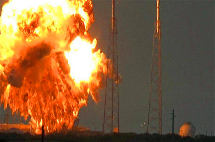 回望历史,探究1986年美国火箭爆炸事件,回望历史,揭秘1986年美国火箭爆炸事件真相