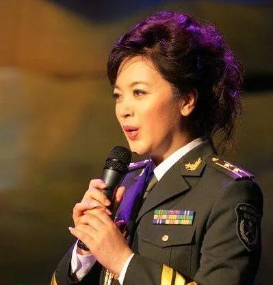 中央台国防军事主持人的角色与影响力,中央台国防军事主持人的角色与影响力解析