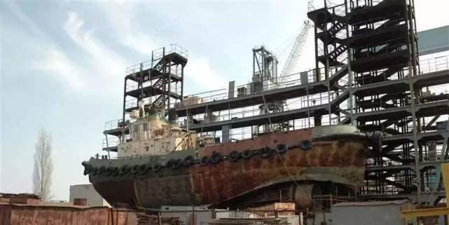 瓦良格号及其在中国海军中的地位，揭秘其真实身份与编号，瓦良格号揭秘，身份与编号之谜及其在中国海军的地位