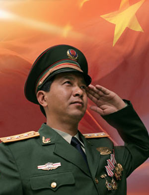 武警少将丁晓兵晋升中将之际,妻子照片背后的英雄故事,武警少将丁晓兵晋升中将之际,妻子照片揭示的英雄故事