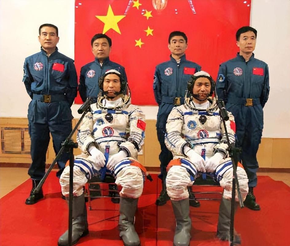 三级八一勋章授予军官级别研究，三级八一勋章授予的军官级别研究概述