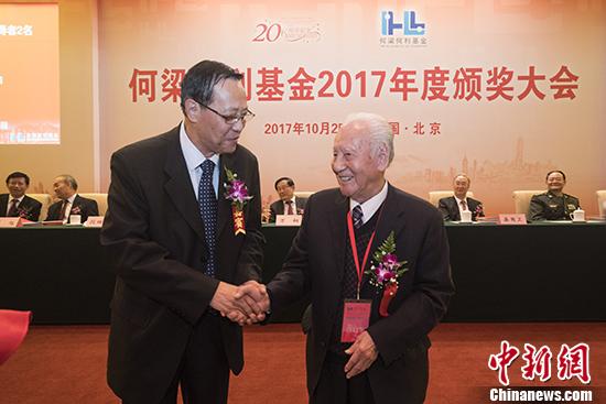 彭士禄院士，海洋工程领域的杰出贡献者，彭士禄院士，海洋工程领域的杰出贡献引领者