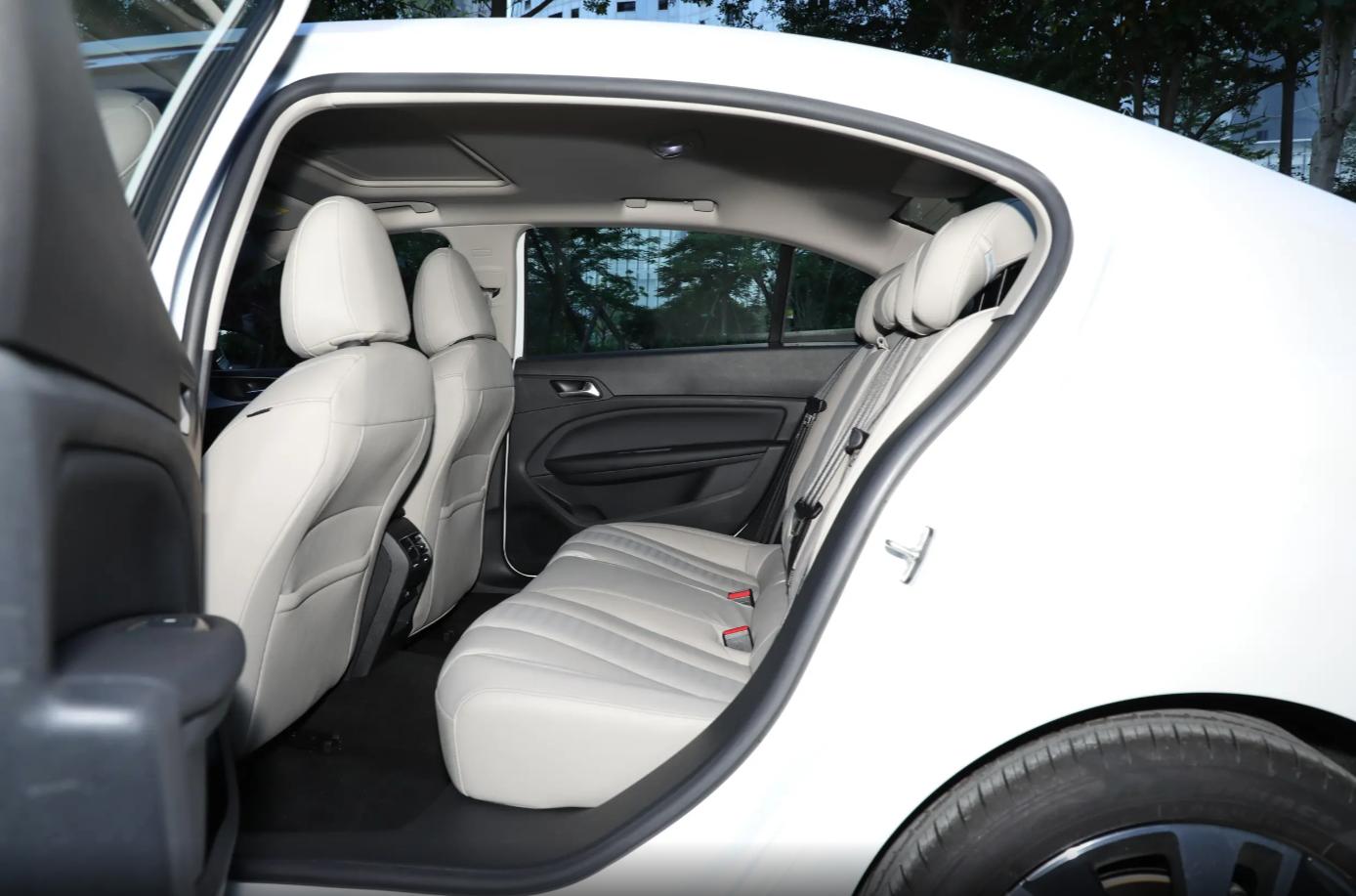 歼-10战斗机座舱详解图，歼-10战斗机座舱内部详解图解