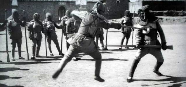 超越与挑战，日本与美国的未来关系展望，日本与美国未来关系的超越与挑战展望