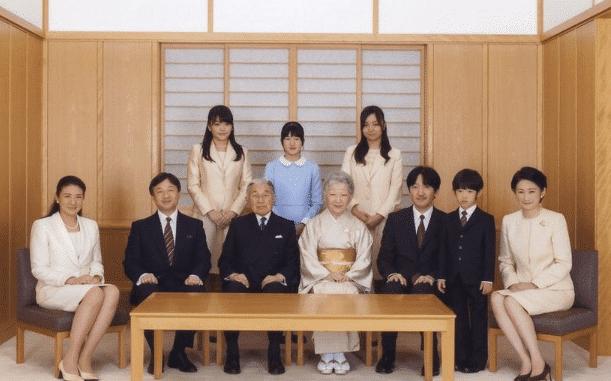 裤裆里藏手雷,现实与想象的碰撞,裤裆里藏手雷,现实与想象的惊险碰撞