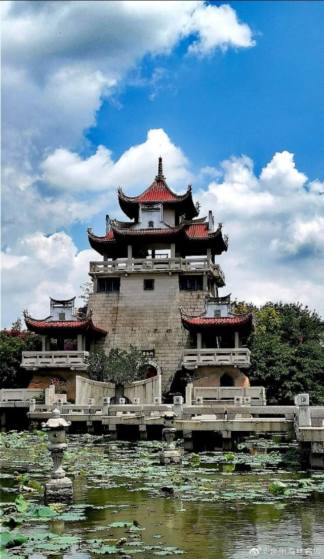 泉州旅游爆火，探寻古城魅力与多元文化之旅，泉州旅游热潮揭秘，古城魅力与多元文化之旅