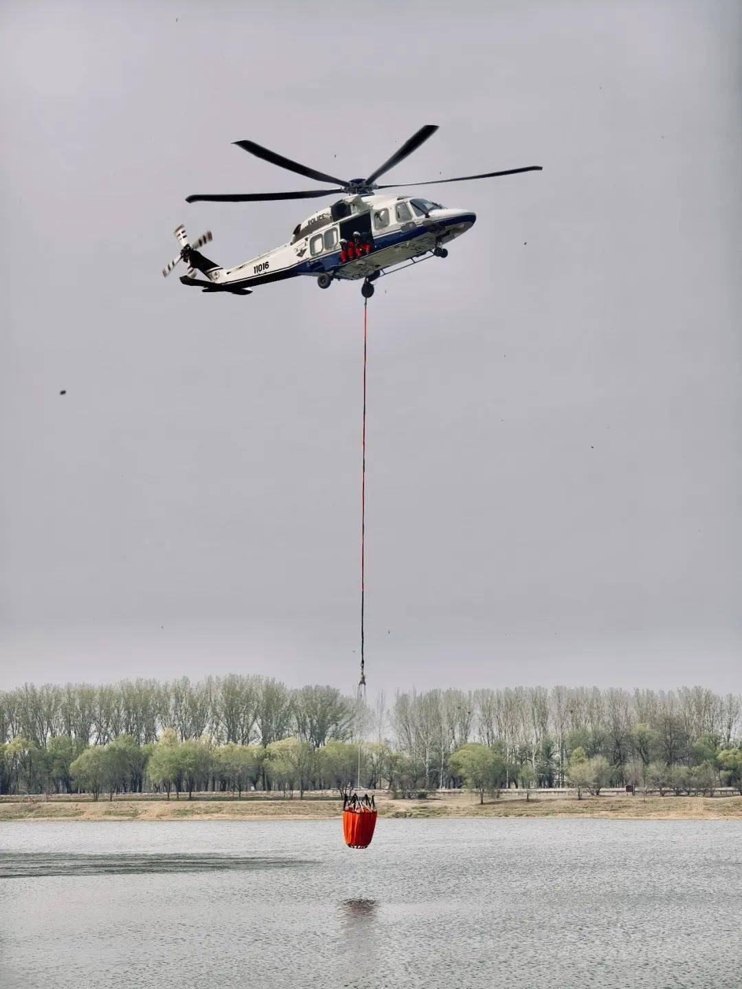 预警直升机探测距离的技术革新与挑战，预警直升机探测距离技术革新与面临的挑战
