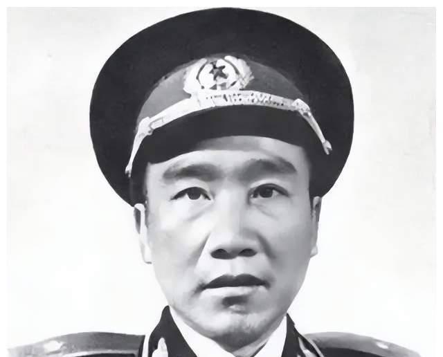 段苏权不满军衔的后果,深度分析与思考,段苏权对军衔的不满及其深度影响分析