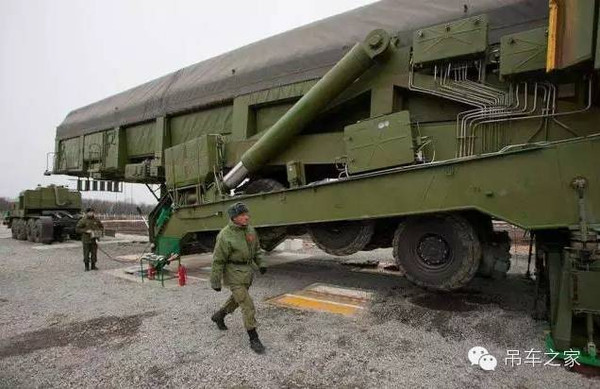 山毛榉导弹运输车,现代战争中的关键角色,山毛榉导弹运输车,现代战争中的运输主力