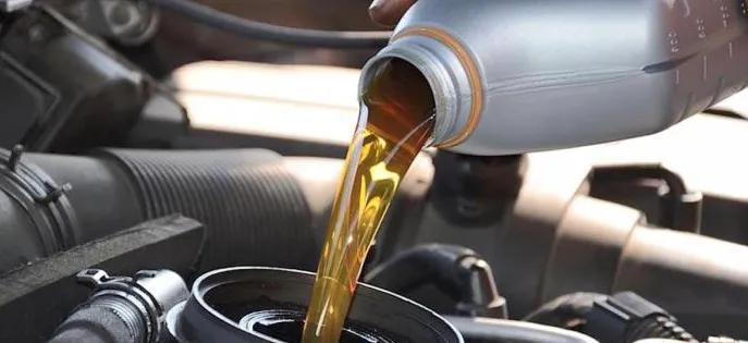 涡轮增压发动机用油,选择5W30还是5W40的探讨,涡轮增压发动机机油选择,5W30与5W40的探讨