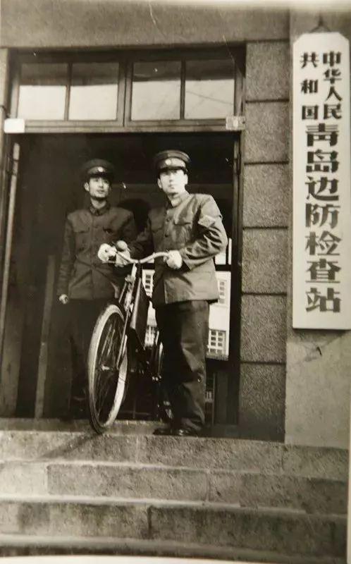 解放军老式军装图片,历史与荣耀的象征,解放军老式军装图片,历史荣耀的象征