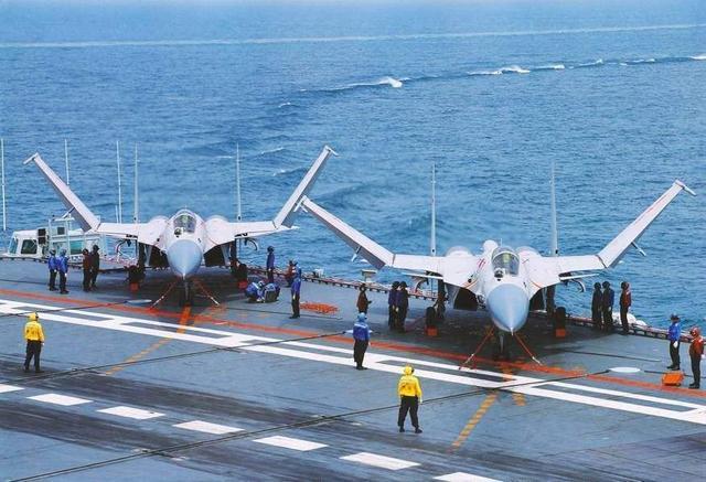 海南歼-15B坠机事件深度解析,海南歼-15B坠机事件深度剖析