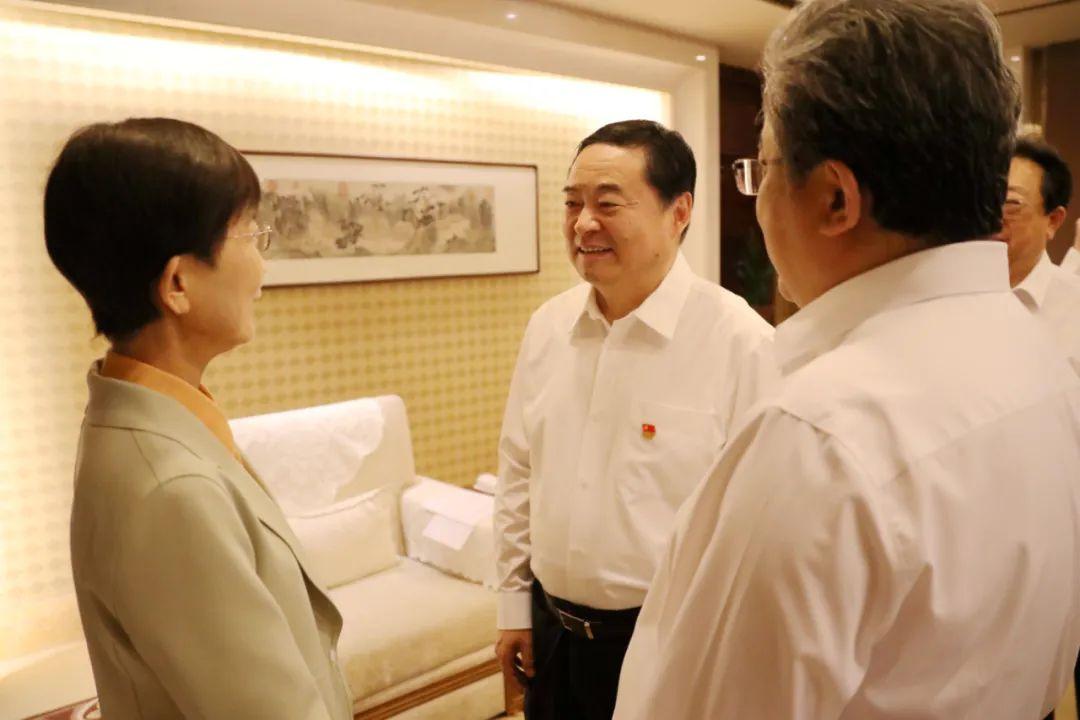 彭士禄,隐姓埋名多年的传奇人生,彭士禄,隐姓埋名下的传奇人生