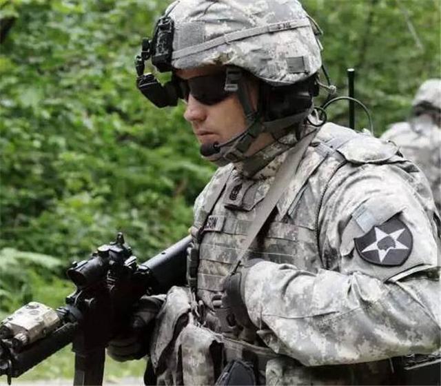 星空迷彩服的颜色种类及其独特魅力,星空迷彩服的颜色种类及其独特魅力解析