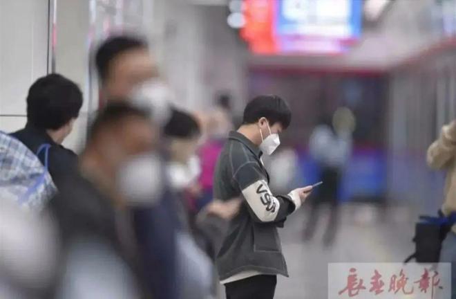 长春地铁，佩戴N95口罩，共筑安全出行防线，长春地铁，佩戴N95口罩，共筑安全出行屏障