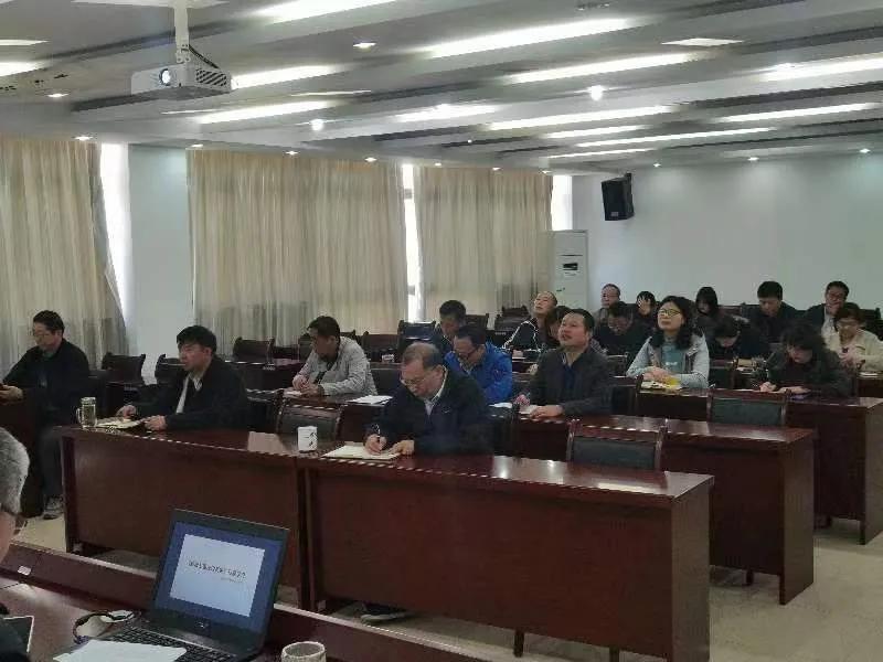 戍边战士肖思远的作文素材,戍边英雄肖思远的作文素材,英雄赞歌——肖思远的坚守与奉献