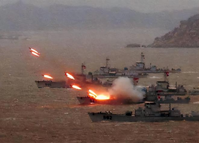 关于台海局势与和平前景,聚焦十月是否会爆发冲突的分析与探讨,台海局势与和平前景分析,十月是否会爆发冲突聚焦探讨