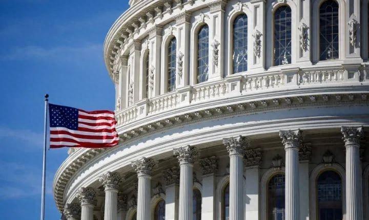 关于青岛海域举行大规模军演,最新消息与深度解读(XXXX年XX月XX日),青岛海域大规模军演最新消息及深度解读(XXXX年XX月XX日)