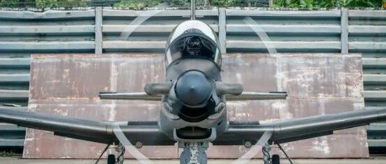 AT6狼獾攻击机的传奇与实力，AT6狼獾攻击机的传奇实力与战斗风采