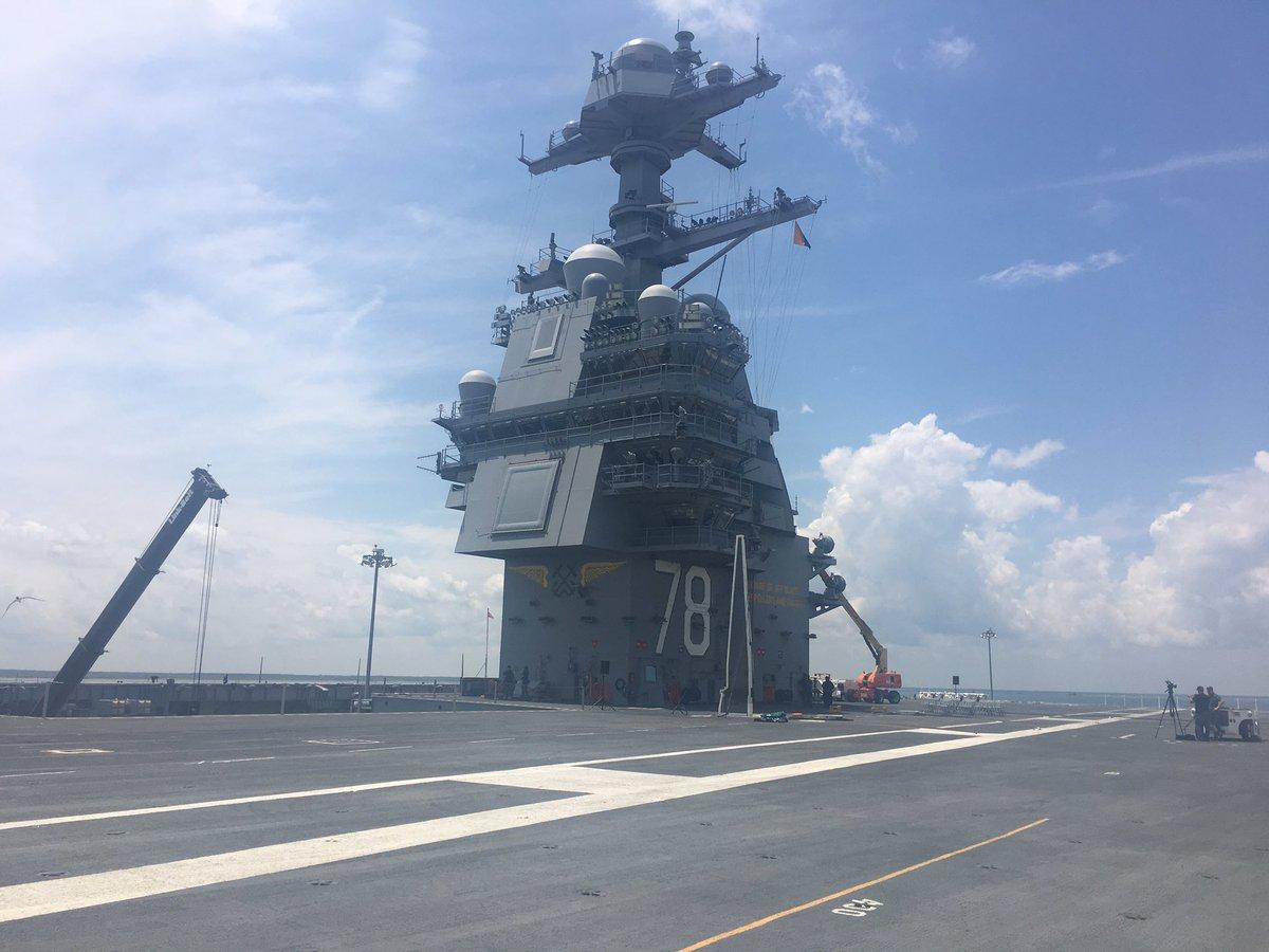 美国福特号航母抗爆测试，探索先进军事科技的尖端领域，美国福特号航母抗爆测试，探索军事科技尖端领域的壮举