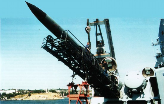 鹰击83导弹,超音速反舰导弹的身份解析,鹰击83导弹,超音速反舰导弹深度解析