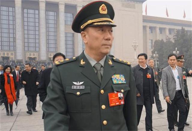 国防部长与军区司令的区别，职责、职能与权力差异探讨，国防部长与军区司令的职责、职能与权力差异深度解析，区别探讨