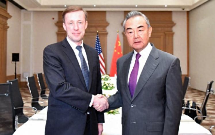 中央刚刚发布重大消息，开启新时代，引领新征程，中央发布重大消息，开启新时代新征程引领发展