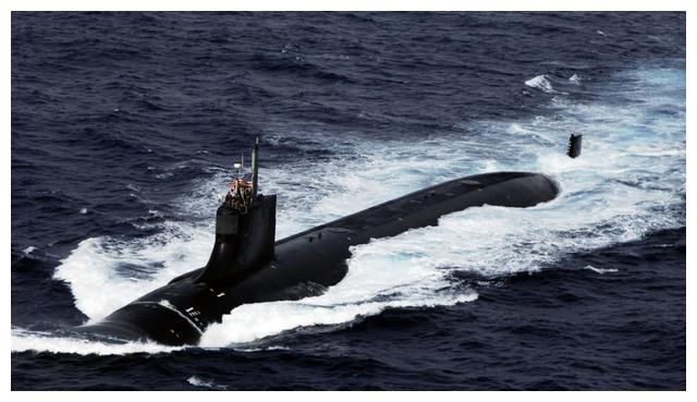 核潜艇属于哪一领域，深海技术的杰出代表，核潜艇，深海技术的杰出代表，军事领域的尖端科技之巅