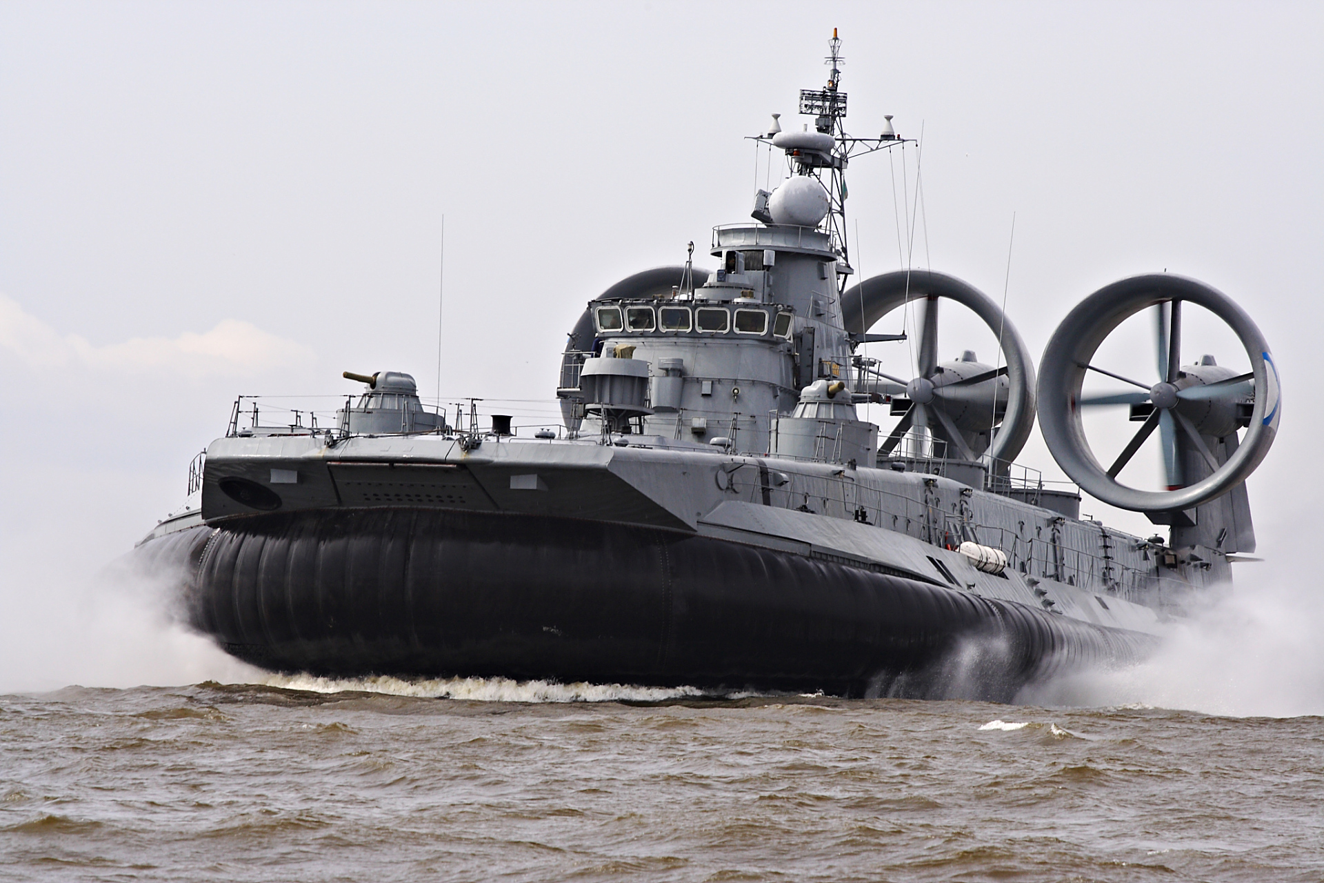 武装气垫船,未来水上作战的新锐利器,武装气垫船,未来水上作战的新锐利器探索