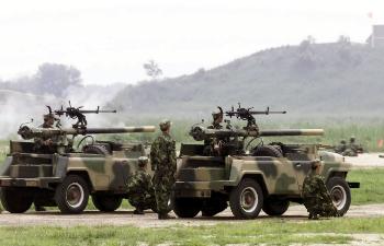 中国人民解放军陆军发展史，荣耀与辉煌，中国人民解放军陆军发展史，荣耀与辉煌的征程