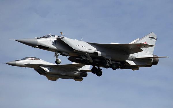 全球鹰无人机挂载导弹的可能性探讨,全球鹰无人机的导弹挂载能力探讨