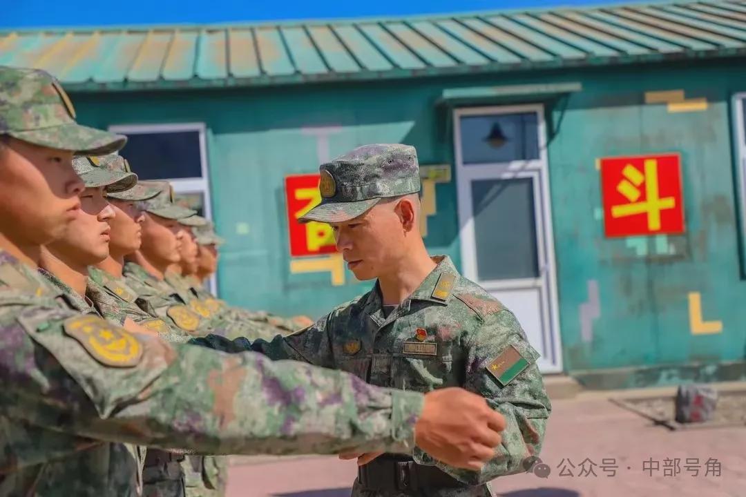 集团军职务,职责、挑战与领导力的发展,集团军职务,职责、挑战及领导力培养与提升之路